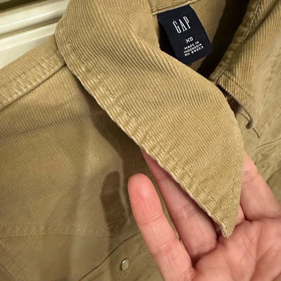 Vintage Y2K GAP Womens Corduroy Tan Pearl Snap Front Shirt Western Cowgirl Rodeo - Picture 7 of 10